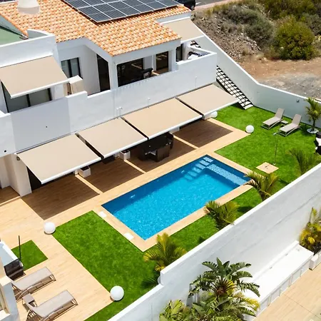 Willa Saras Village *