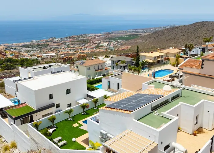 Saras Village 아데제